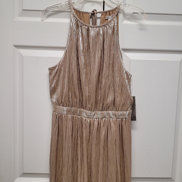 Eva Mendes for New York & Co Gold Metallic Maxi Dress - Picture 2 of 10